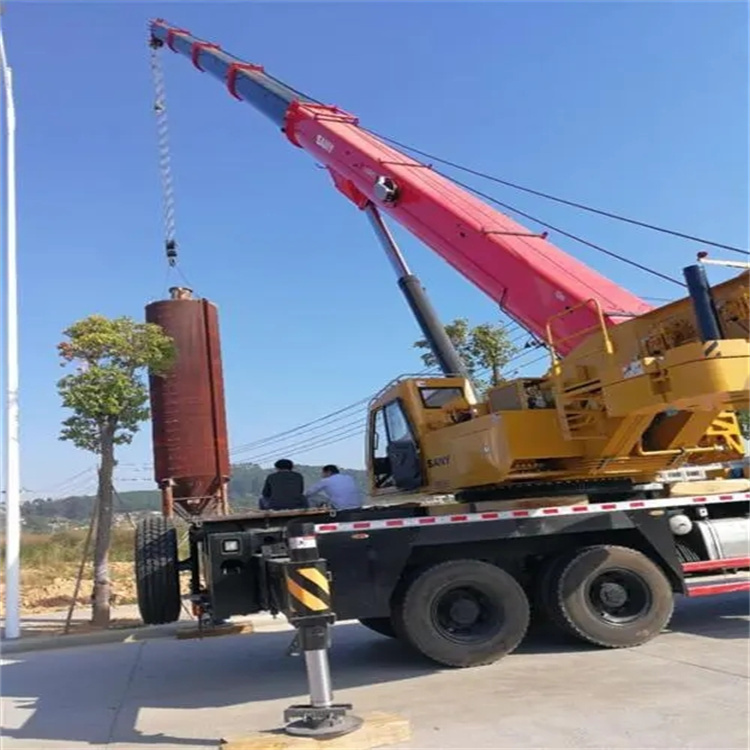 济宁专业吊车租赁多少钱