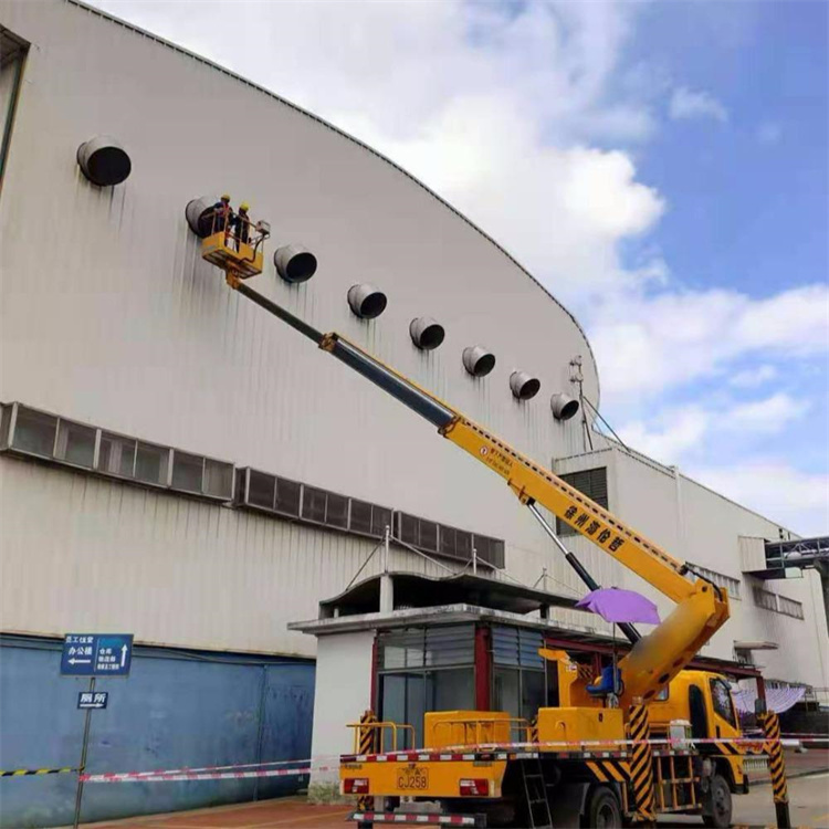 济宁高空作业车出租服务：专业广告牌安装解决方案