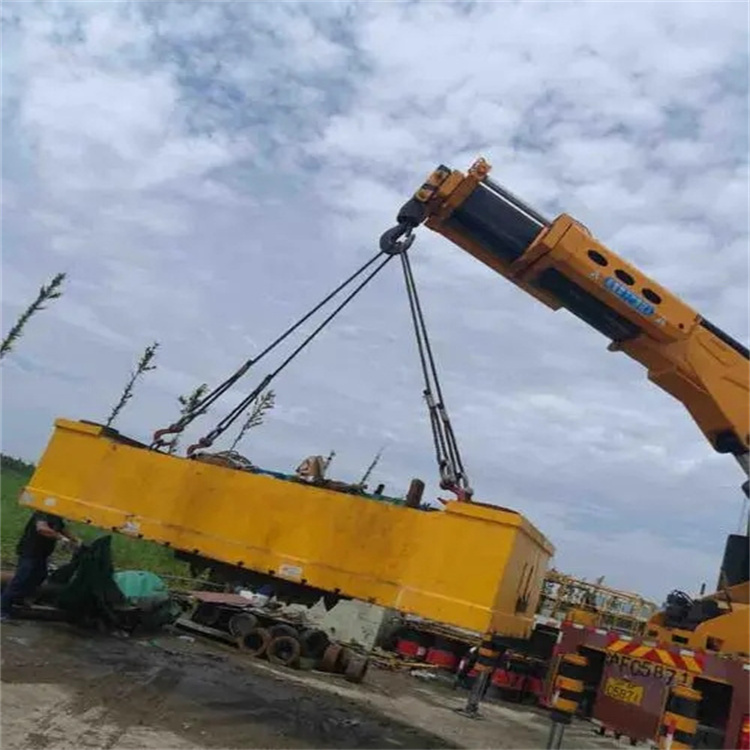 济宁随车吊吊集装箱怎么吊